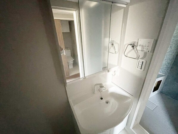 あやめ荘の物件内観写真